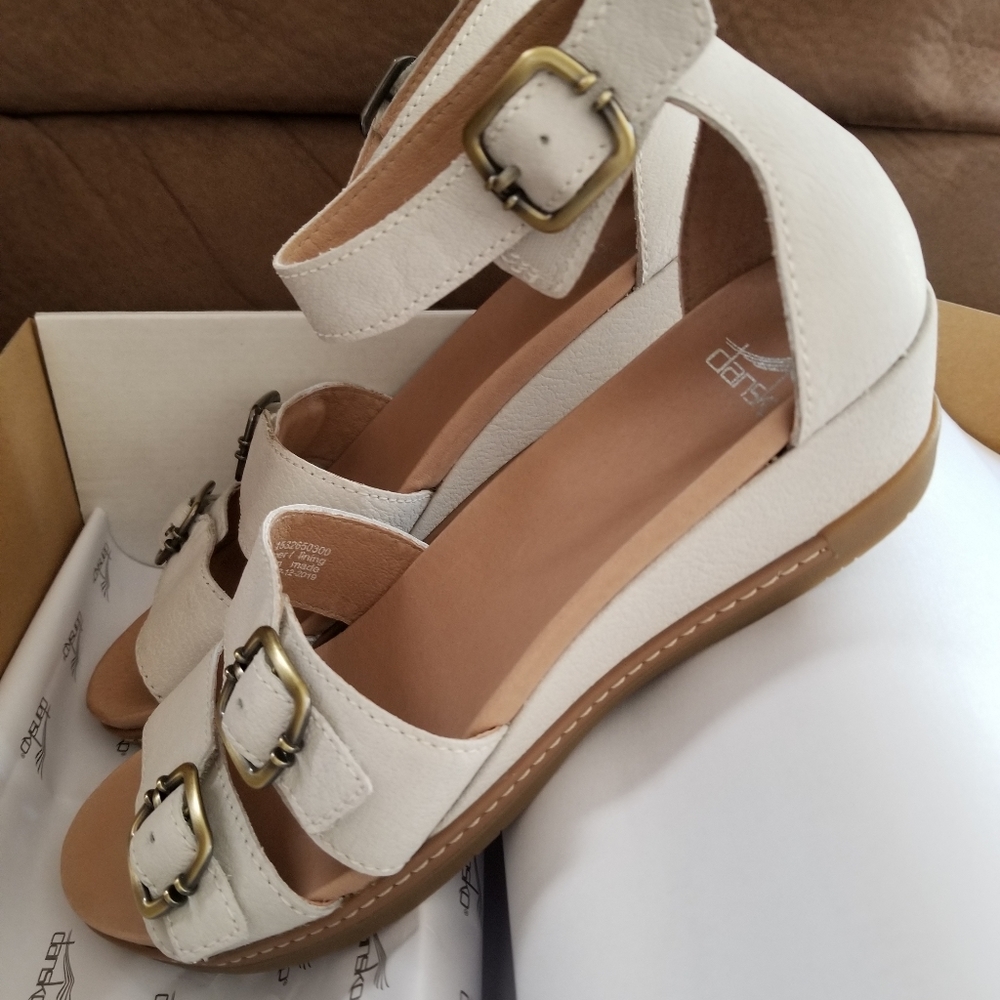 Dansko sandles - Picture 7 of 7
